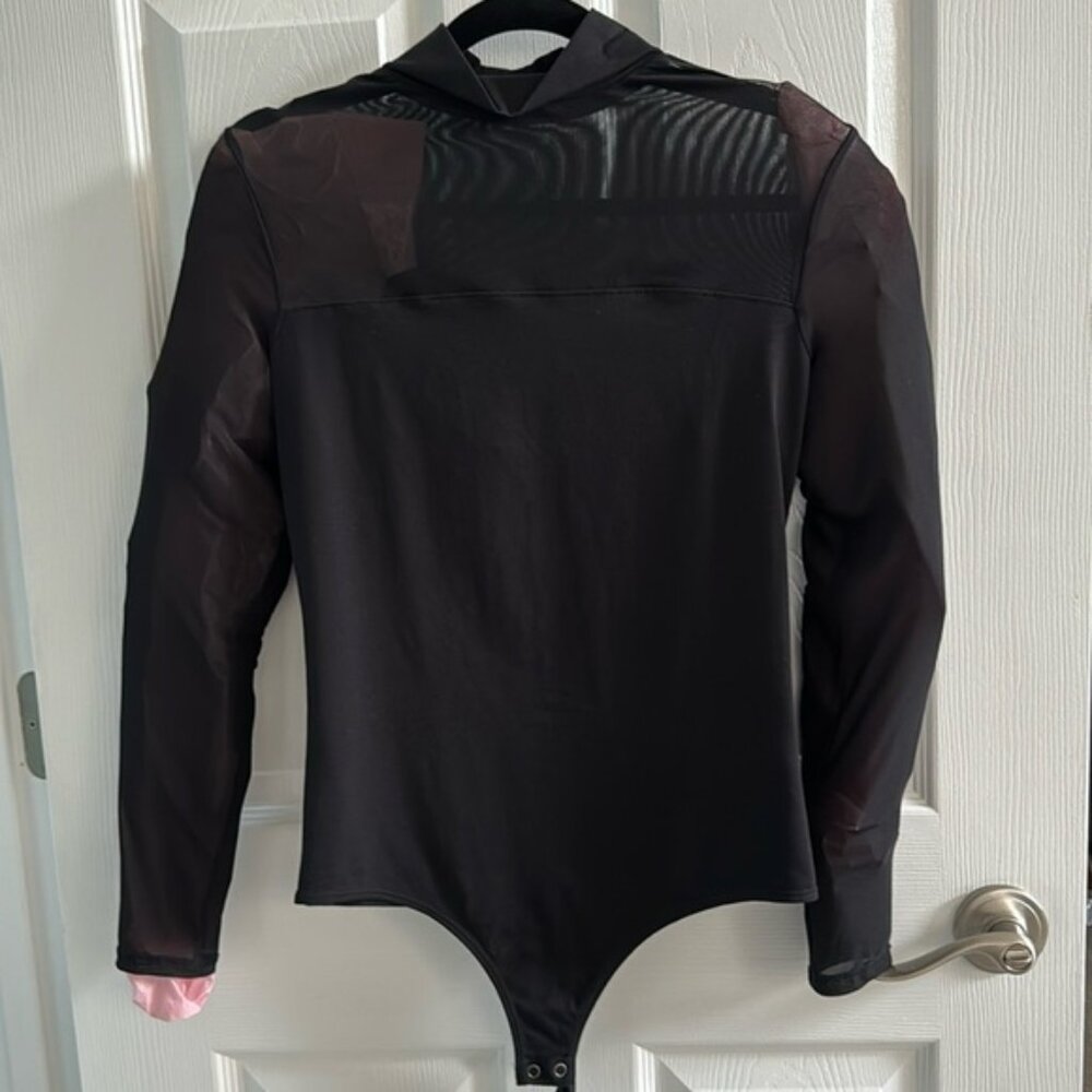 ❤️Express-NWOT- Black Sheet Top Bodysuit —Size medium